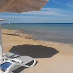 Selena Bay